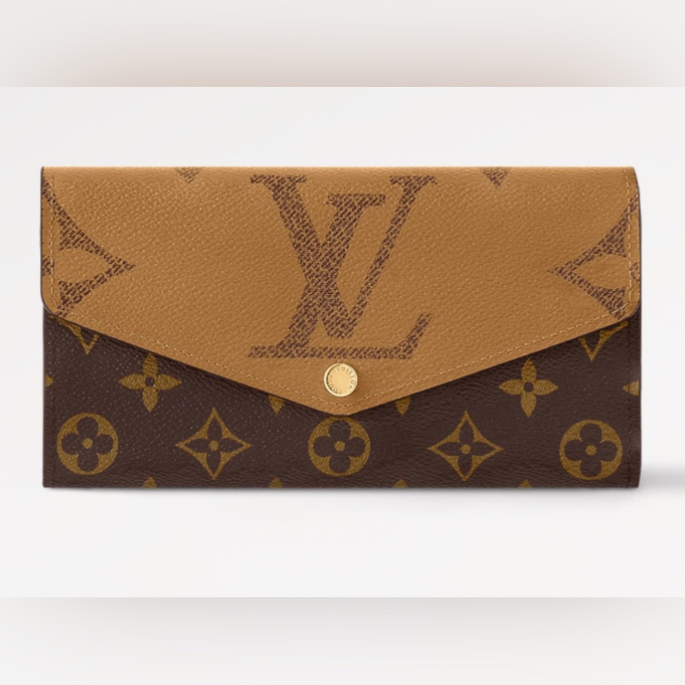 Louis Vuitton Reverse Monogram Giant Sarah Wallet